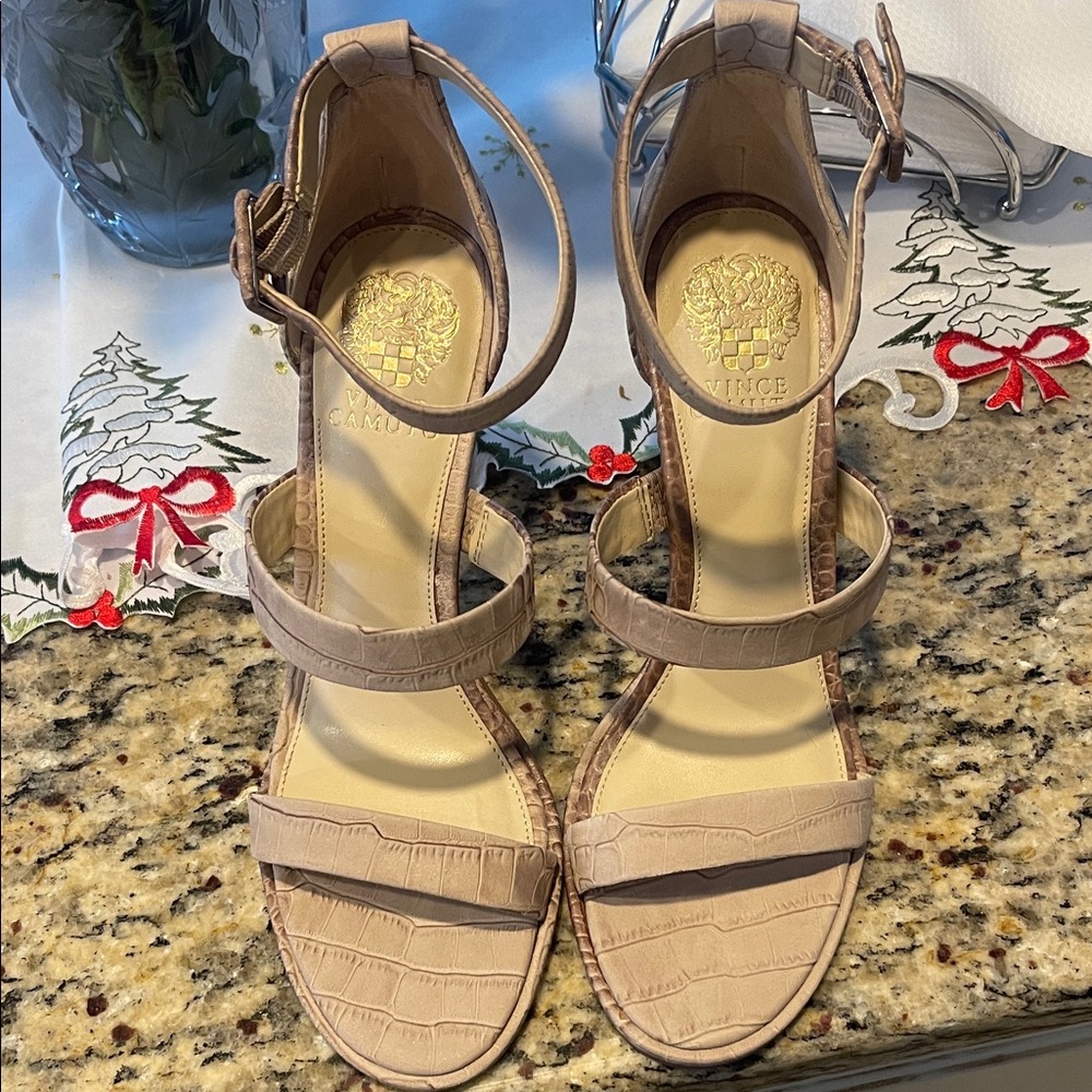 Elegant Tan Sandals